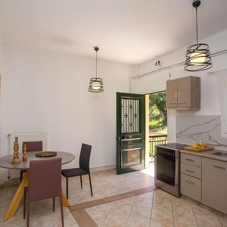 Ionian Kaizer Boutique Apartman Ahílio Kültér fotó
